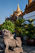 Bangkok Grand Palace,  door guardians inside the Dusit group. 